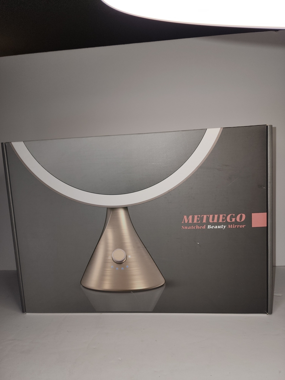 METUEGO Snatched Beauty Mirror - Gold LED Makeup Mirror